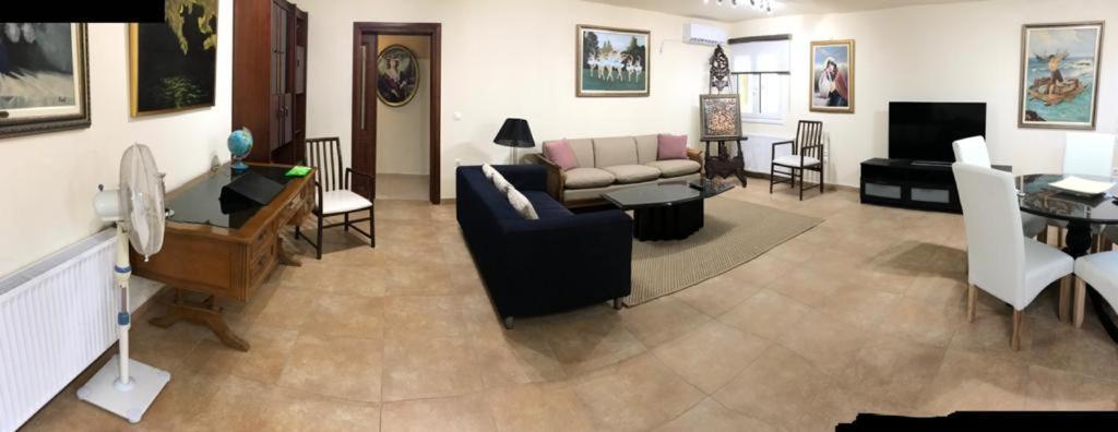 Lovely 2-Bedroom Apartment At Greek Riviera Vari  Luaran gambar